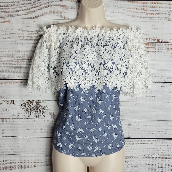 "Evelynn" cute floral top - Picture 1 of 5